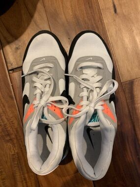 Nike women’s White, Gray, Black & Coral Low-Top Sneakers